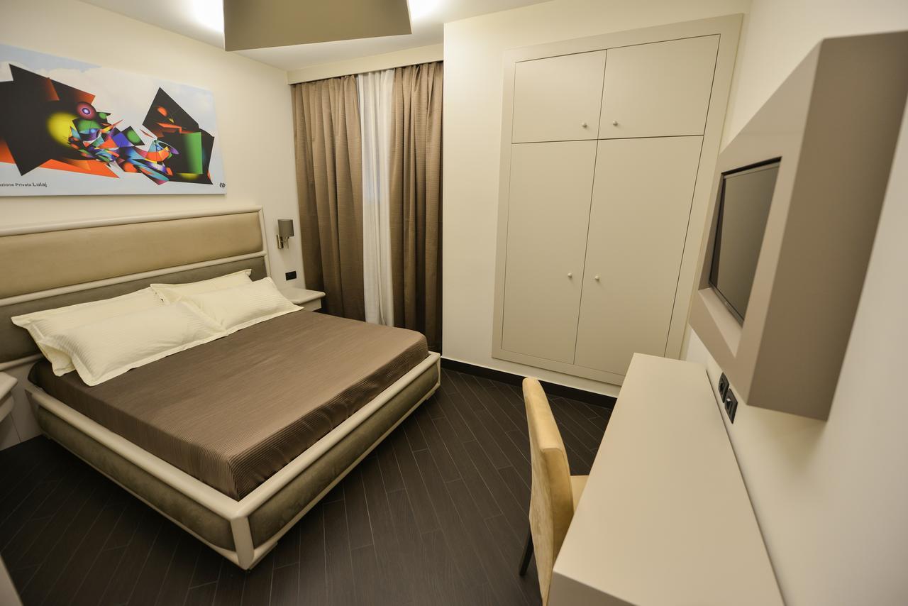 Petit Hotel Elita Shkoder Exterior photo