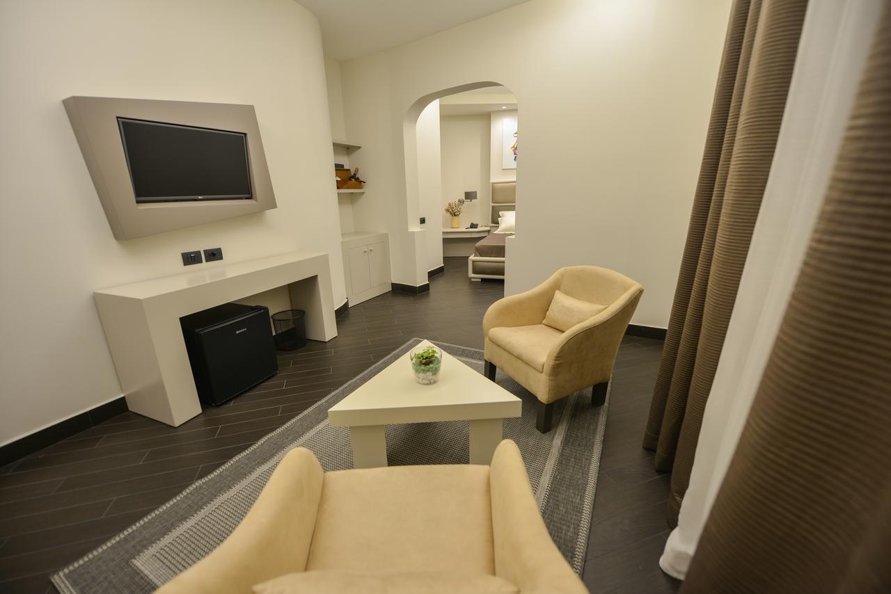 Petit Hotel Elita Shkoder Exterior photo
